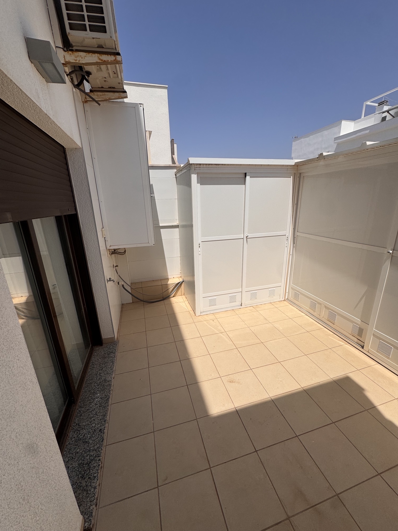 3 Bedroom / 2 Bathroom * Ground Floor Apartment on Huge Plot *Private Entrance * Garden * Overlooking Communal Pool Area * Pilar De La Horadada * Playamar IV * Immaculate Condition * €339,995 *