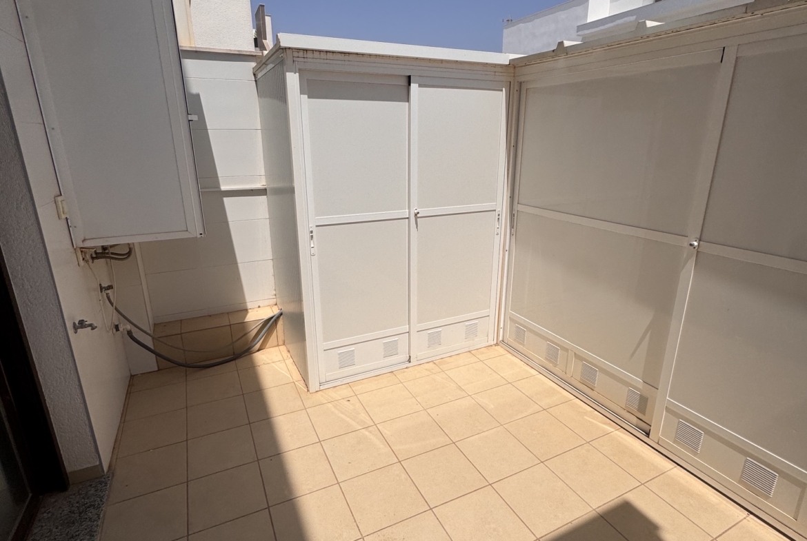 3 Bedroom / 2 Bathroom * Ground Floor Apartment on Huge Plot *Private Entrance * Garden * Overlooking Communal Pool Area * Pilar De La Horadada * Playamar IV * Immaculate Condition * €339,995 *