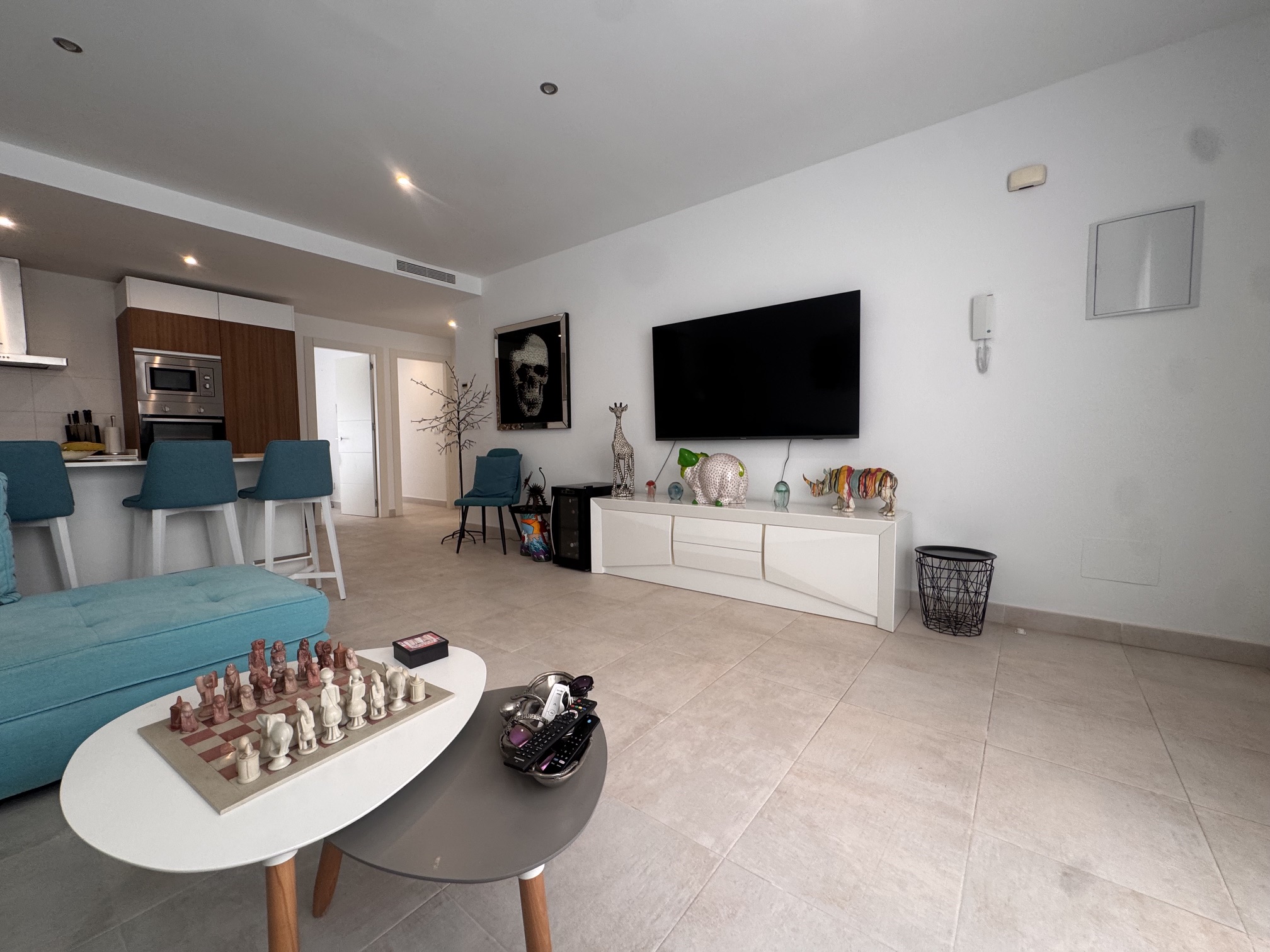 3 Bedroom / 2 Bathroom * Ground Floor Apartment on Huge Plot *Private Entrance * Garden * Overlooking Communal Pool Area * Pilar De La Horadada * Playamar IV * Immaculate Condition * €339,995 *