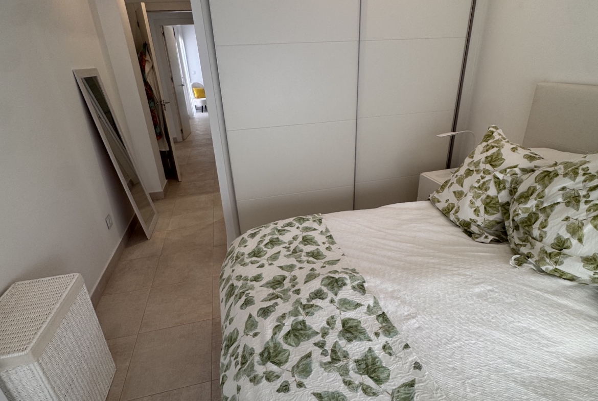 3 Bedroom / 2 Bathroom * Ground Floor Apartment on Huge Plot *Private Entrance * Garden * Overlooking Communal Pool Area * Pilar De La Horadada * Playamar IV * Immaculate Condition * €339,995 *