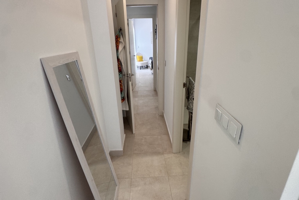 3 Bedroom / 2 Bathroom * Ground Floor Apartment on Huge Plot *Private Entrance * Garden * Overlooking Communal Pool Area * Pilar De La Horadada * Playamar IV * Immaculate Condition * €339,995 *