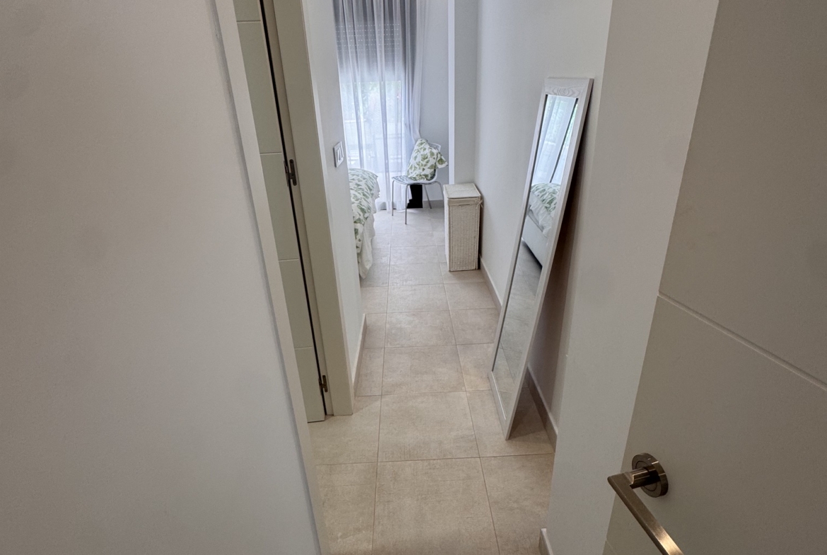 3 Bedroom / 2 Bathroom * Ground Floor Apartment on Huge Plot *Private Entrance * Garden * Overlooking Communal Pool Area * Pilar De La Horadada * Playamar IV * Immaculate Condition * €339,995 *