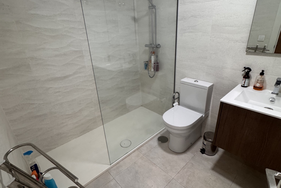3 Bedroom / 2 Bathroom * Ground Floor Apartment on Huge Plot *Private Entrance * Garden * Overlooking Communal Pool Area * Pilar De La Horadada * Playamar IV * Immaculate Condition * €339,995 *