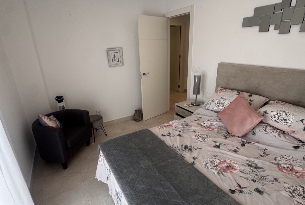 3 Bedroom / 2 Bathroom * Ground Floor Apartment on Huge Plot *Private Entrance * Garden * Overlooking Communal Pool Area * Pilar De La Horadada * Playamar IV * Immaculate Condition * €339,995 *