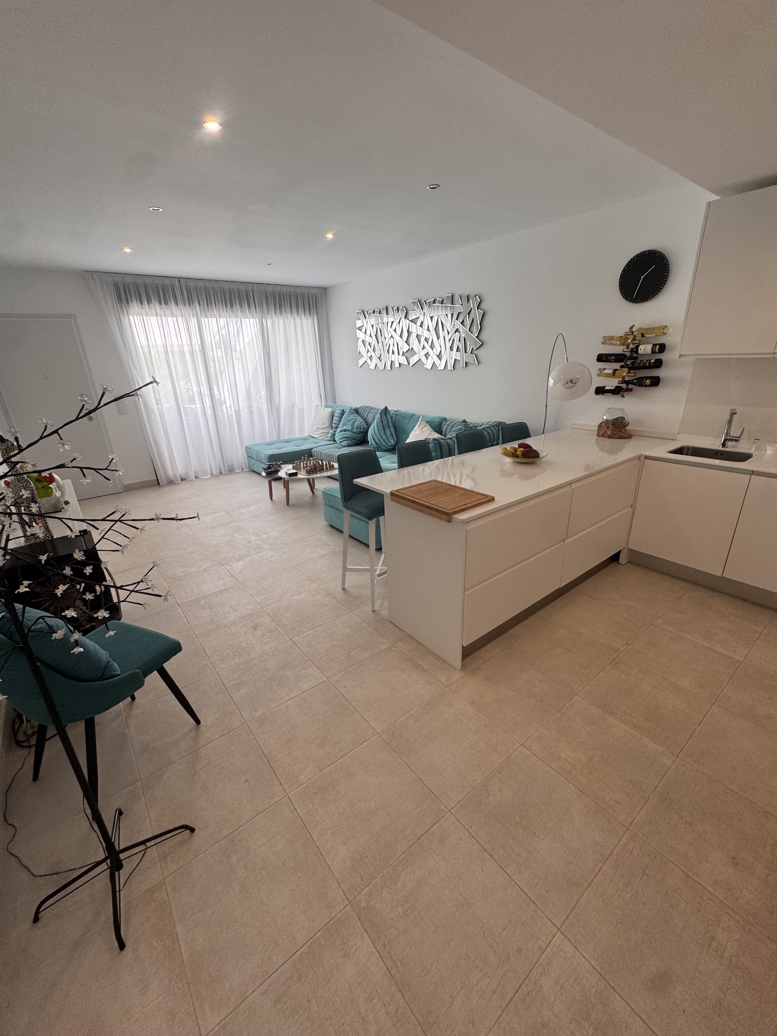 3 Bedroom / 2 Bathroom * Ground Floor Apartment on Huge Plot *Private Entrance * Garden * Overlooking Communal Pool Area * Pilar De La Horadada * Playamar IV * Immaculate Condition * €339,995 *