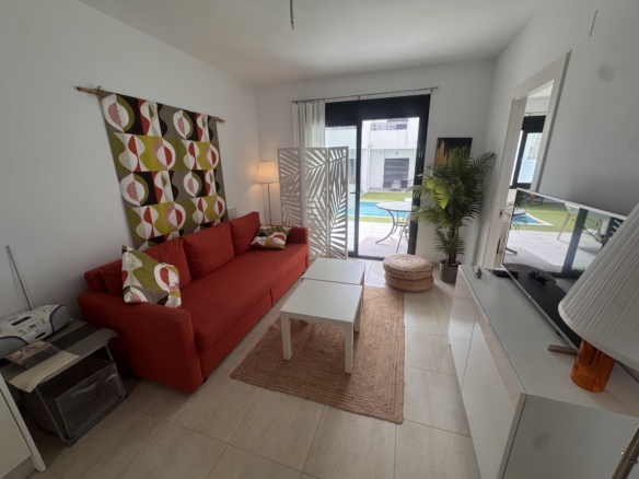 Immaculate Ground Floor Modern Apartment * 2 Bedroom / 2 Bathroom * Very Popular area Near Castelar College San Pedro / Lo Pagan  * Playamar IV * Swimming Pool * Private Parking * Only €199,995 ***