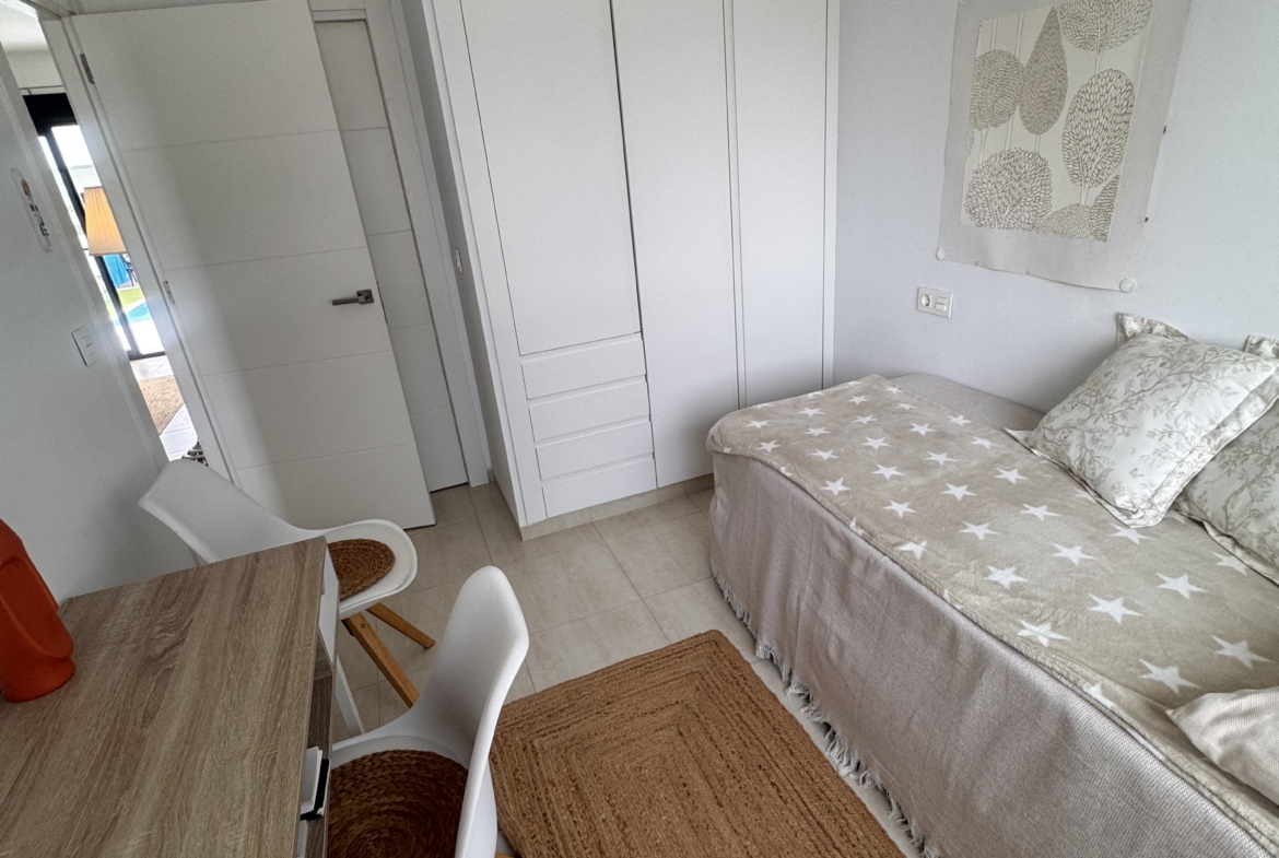 Immaculate Ground Floor Modern Apartment * 2 Bedroom / 2 Bathroom * Very Popular area Near Castelar College San Pedro / Lo Pagan  * Playamar IV * Swimming Pool * Private Parking * Only €199,995 ***