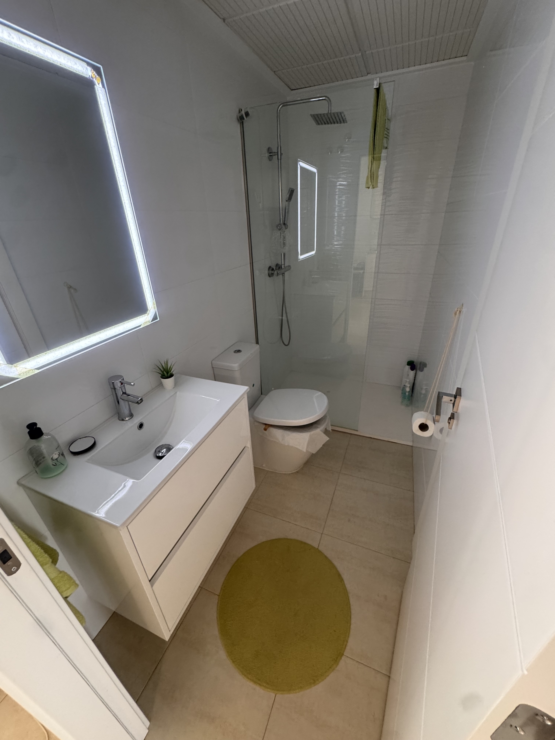 IMG_7662 Immaculate Ground Floor Modern Apartment * 2 Bedroom / 2 Bathroom * Very Popular area Near Castelar College San Pedro / Lo Pagan * Playamar IV * Swimming Pool * Private Parking * Only €199,995 ***