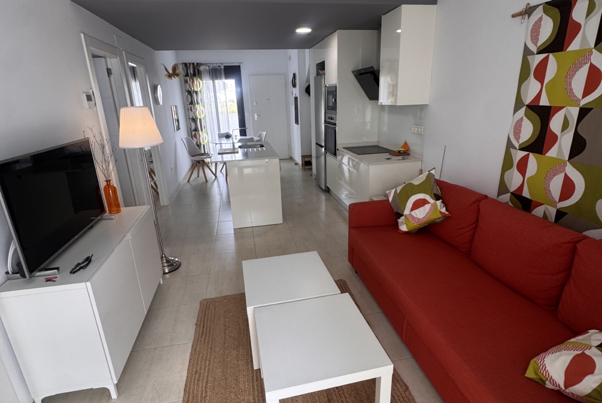 Immaculate Ground Floor Modern Apartment * 2 Bedroom / 2 Bathroom * Very Popular area Near Castelar College San Pedro / Lo Pagan  * Playamar IV * Swimming Pool * Private Parking * Only €199,995 ***
