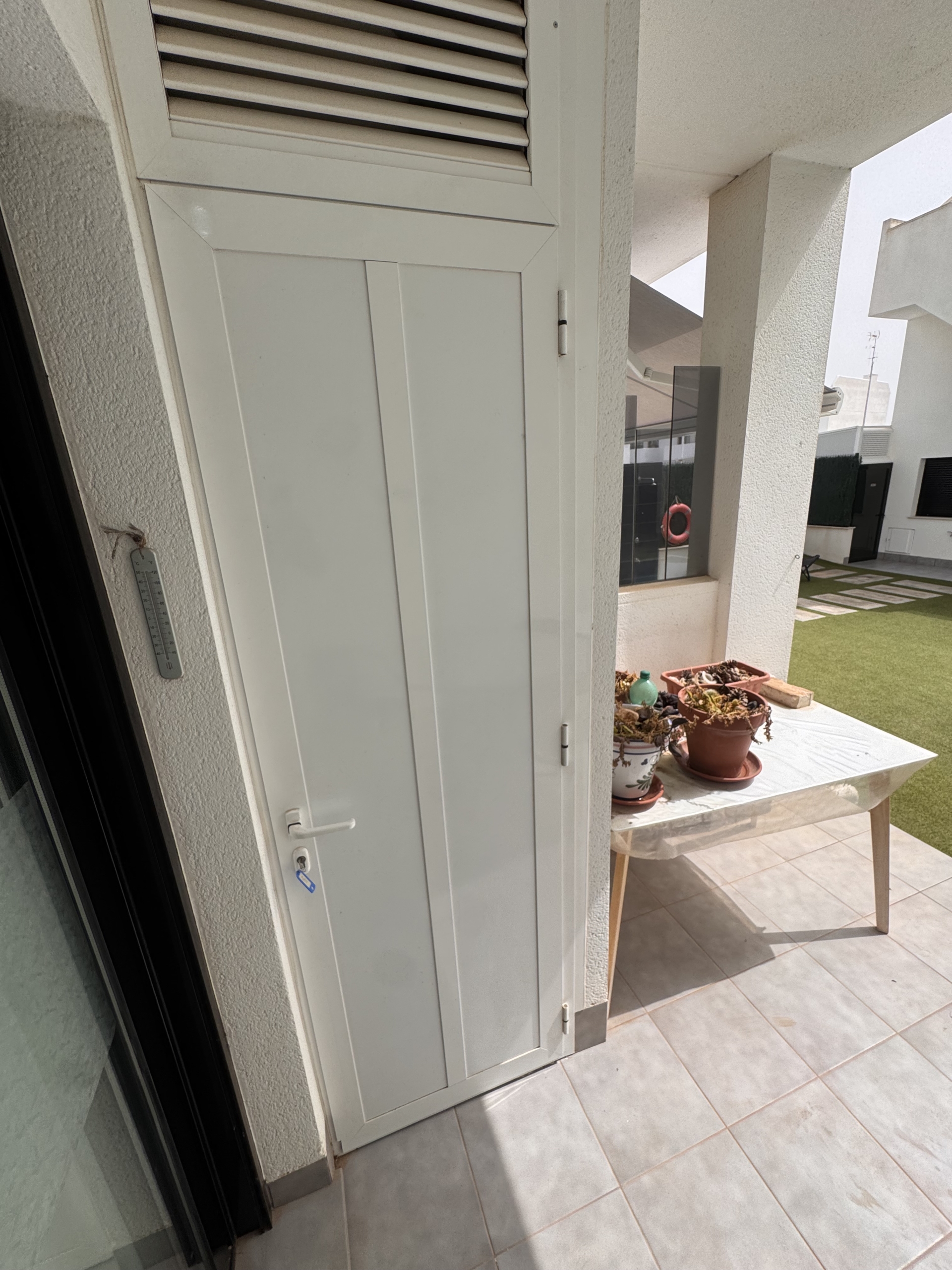 IMG_7676 Immaculate Ground Floor Modern Apartment * 2 Bedroom / 2 Bathroom * Very Popular area Near Castelar College San Pedro / Lo Pagan * Playamar IV * Swimming Pool * Private Parking * Only €199,995 ***