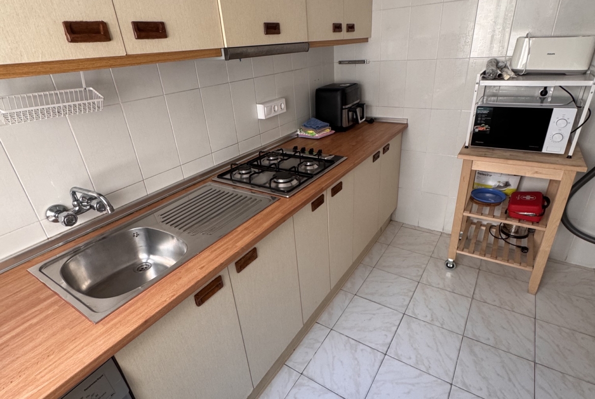Fabulous Opportunity * 4 Bedroom Apartment * 150 Meters from The Beautiful Local Beach * With Transferable Tourist Licence * Includes Private Parking * Immaculate Condition * Excellent Location * Only €134,995 *