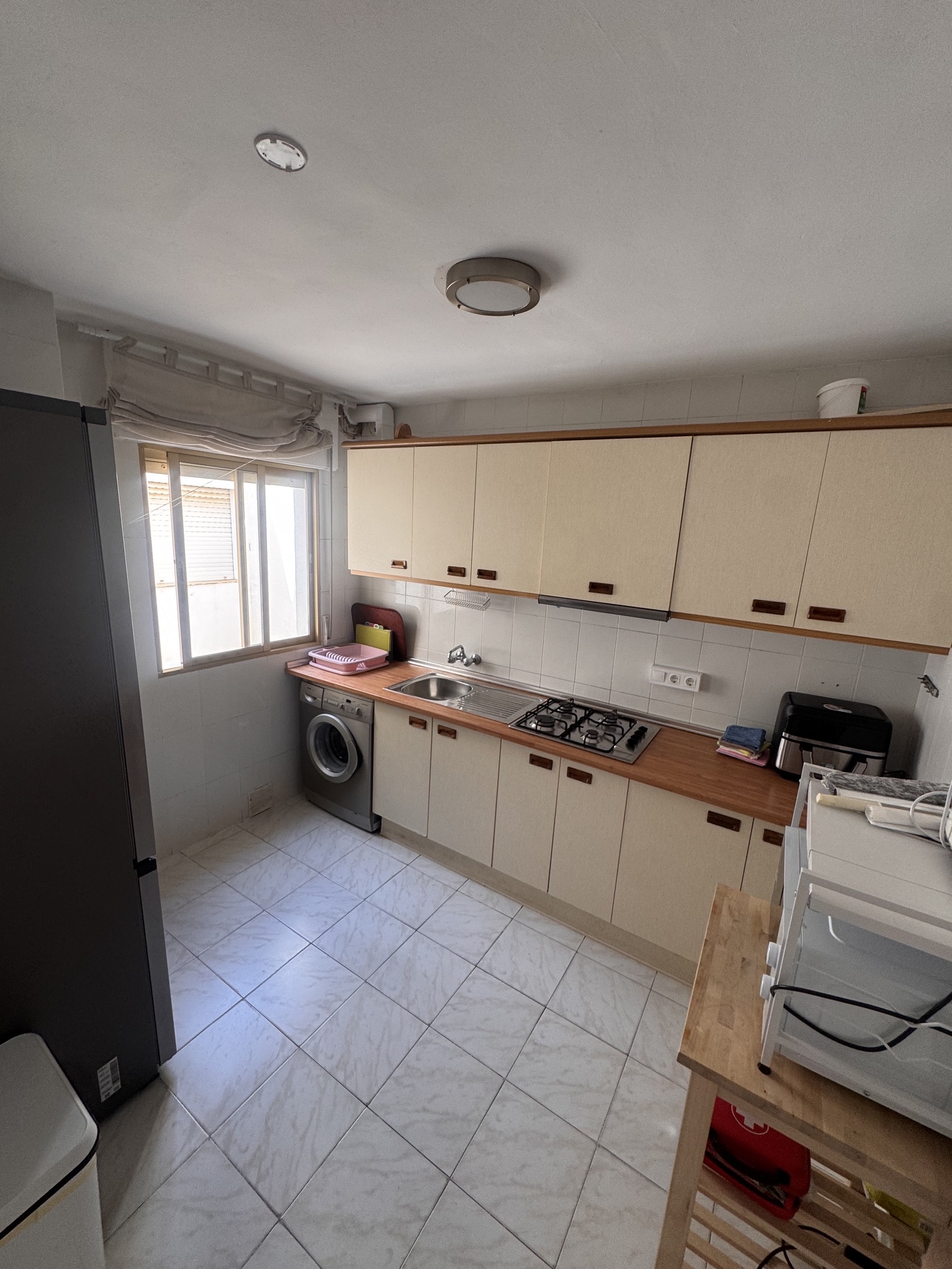 Fabulous Opportunity * 4 Bedroom Apartment * 150 Meters from The Beautiful Local Beach * With Transferable Tourist Licence * Includes Private Parking * Immaculate Condition * Excellent Location * Only €134,995 *
