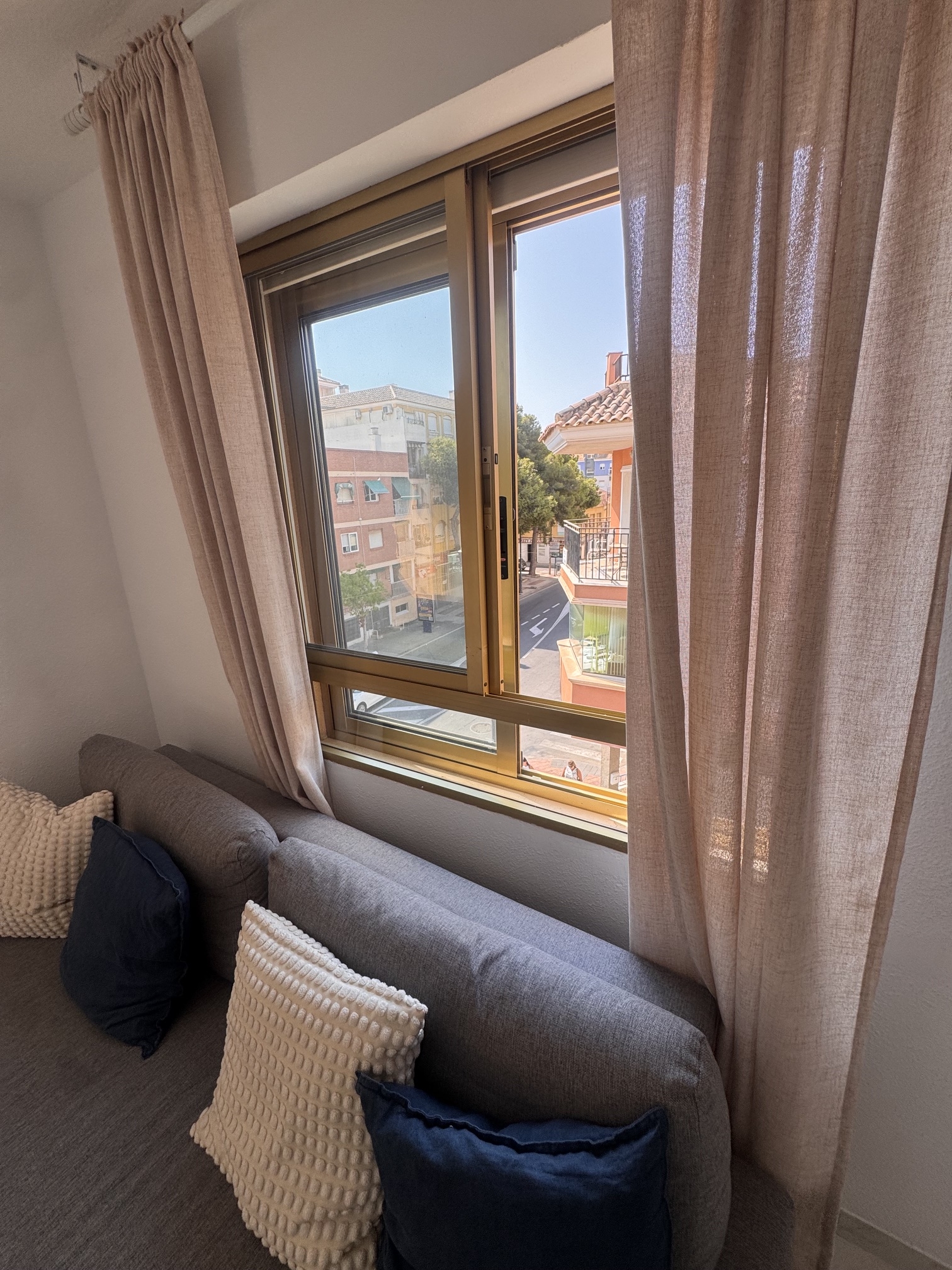 Fabulous Opportunity * 4 Bedroom Apartment * 150 Meters from The Beautiful Local Beach * With Transferable Tourist Licence * Includes Private Parking * Immaculate Condition * Excellent Location * Only €134,995 *