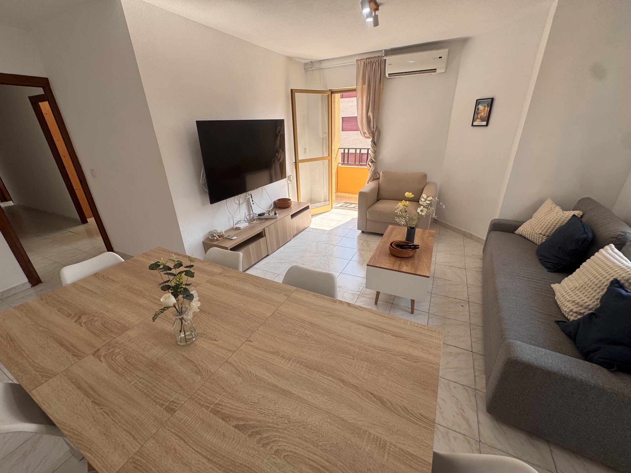 Fabulous Opportunity * 4 Bedroom Apartment * 150 Meters from The Beautiful Local Beach * With Transferable Tourist Licence * Includes Private Parking * Immaculate Condition * Excellent Location * Only €134,995 *