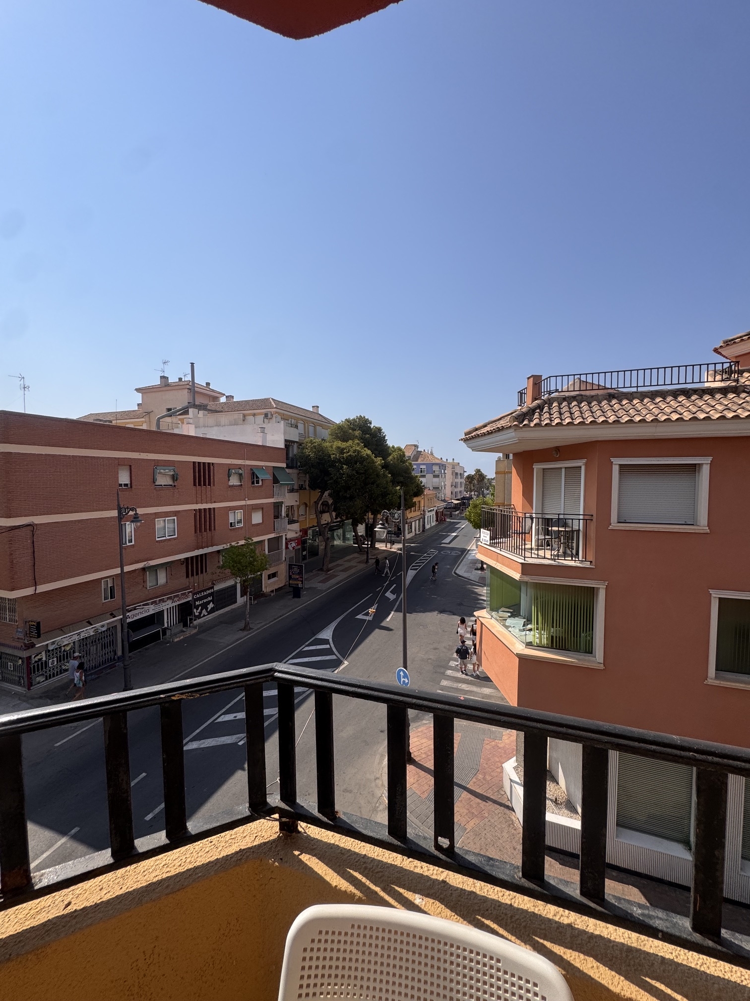 Fabulous Opportunity * 4 Bedroom Apartment * 150 Meters from The Beautiful Local Beach * With Transferable Tourist Licence * Includes Private Parking * Immaculate Condition * Excellent Location * Only €134,995 *