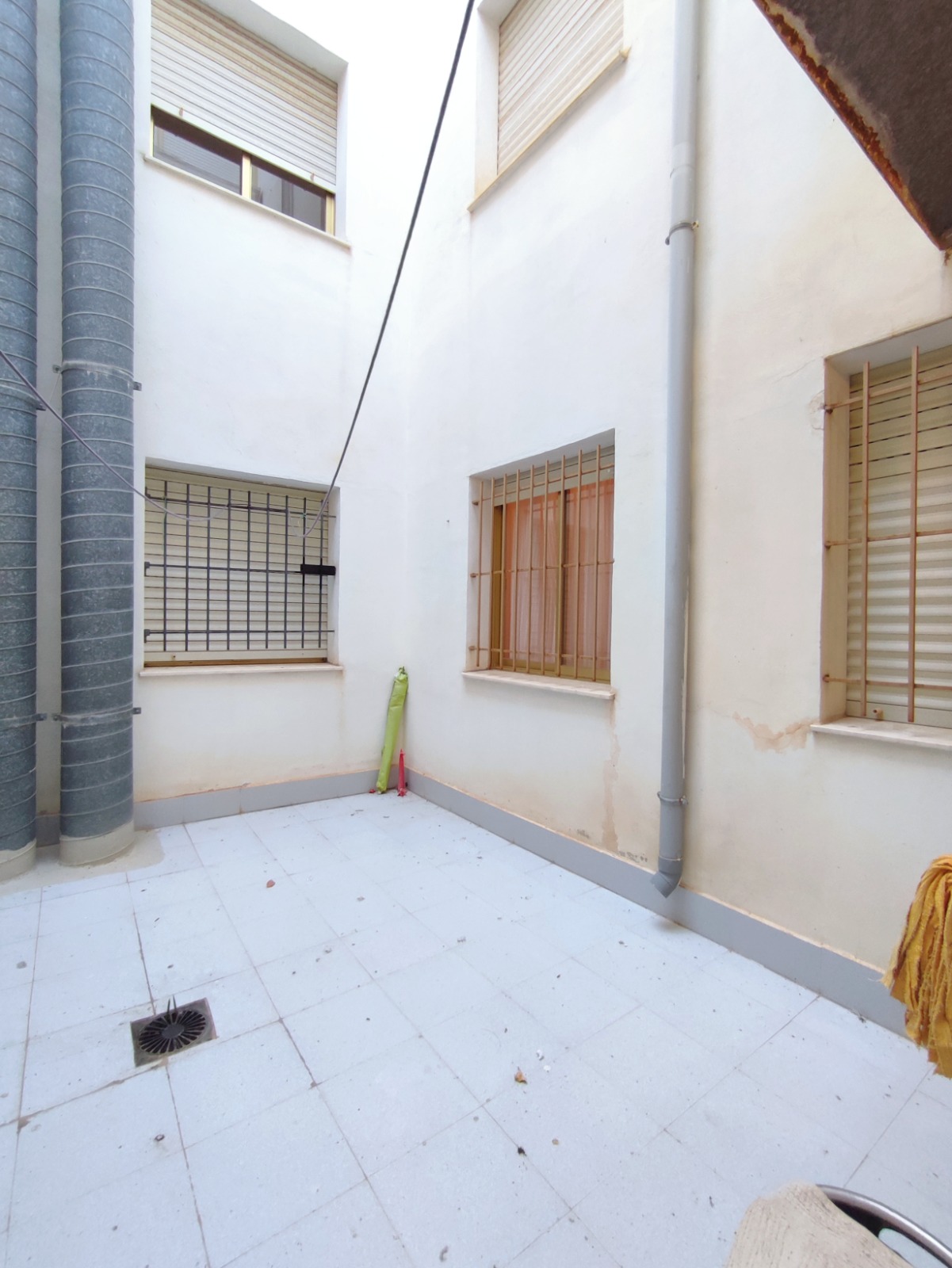 3 Bedroom * 2 Bathroom * Apartment First line to the beach * Lo Pagan * Excellent Views * Parking & Elevator * €259,900*