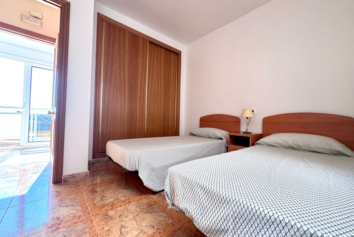 2 Bedroom / 2 Bathroom Apartment * Very popular Development * San Pedro del Pinatar * 10 minutes walk to the local beach * Shared Pool / Jacuzzi * Rooftop Solarium with BBQ facilities * Excellent Views €139,995 *