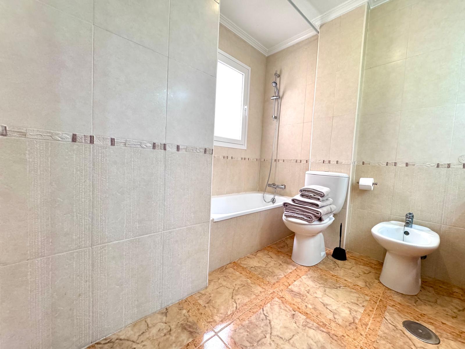 PHOTO-2026-06-30-08-35-26 2 Bedroom / 2 Bathroom Apartment * Very popular Development * San Pedro del Pinatar * 10 minutes walk to the local beach * Shared Pool / Jacuzzi * Rooftop Solarium with BBQ facilities * Excellent Views €139,995 *