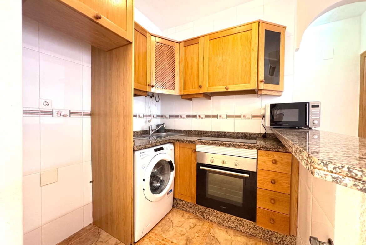 2 Bedroom / 2 Bathroom Apartment * Very popular Development * San Pedro del Pinatar * 10 minutes walk to the local beach * Shared Pool / Jacuzzi * Rooftop Solarium with BBQ facilities * Excellent Views €139,995 *