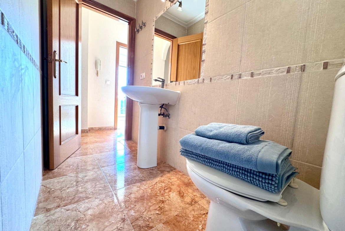 2 Bedroom / 2 Bathroom Apartment * Very popular Development * San Pedro del Pinatar * 10 minutes walk to the local beach * Shared Pool / Jacuzzi * Rooftop Solarium with BBQ facilities * Excellent Views €139,995 *