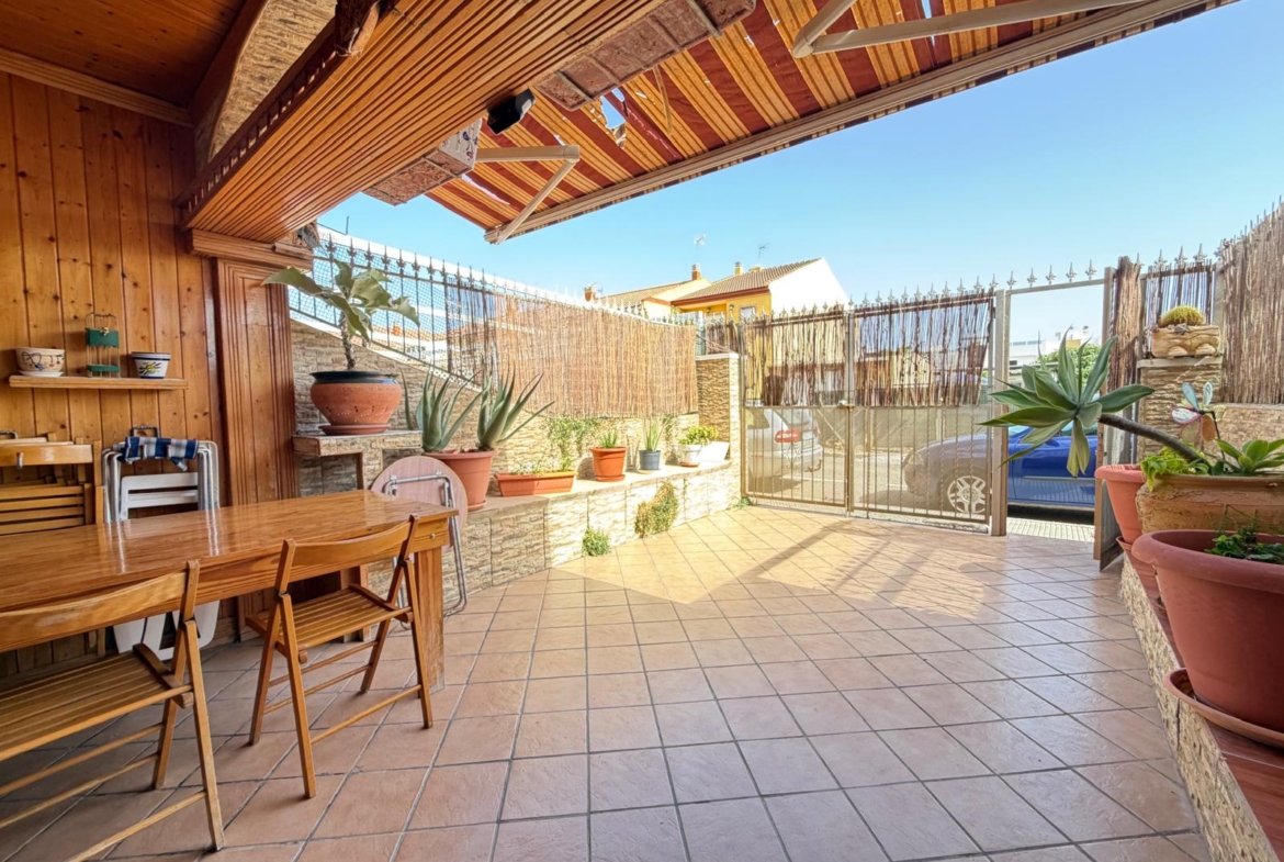 3 Bedroom / 2 Bathroom Semi Detached House in very desirable Location San Pedro del Pinatar * Near The Botanical Garden Restaurant * €159,995* Fully Secure Gated * Immaculate Condition *