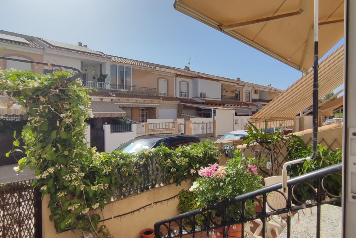 4 Bedroom / 2 Bathroom * Semi Detached House * Close to the Botanical Garden Restaurant €229,500 * San Pedro del Pinatar *