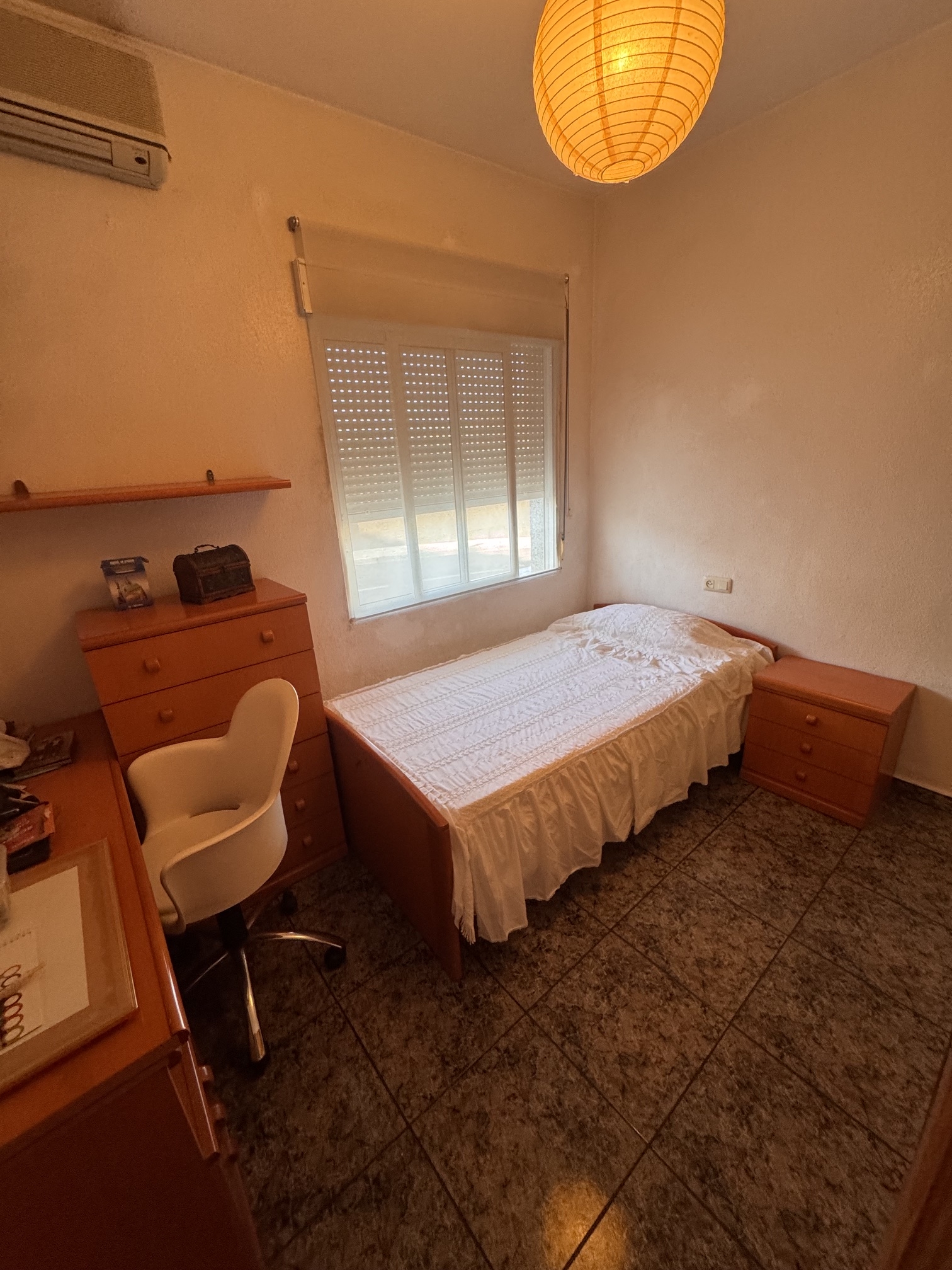4 Bedroom * 2 Bathroom One level House For Sale * Central San Pedro * Very Desirable area * Private Garage * Large Terrace & Solarium * €217,995 *
