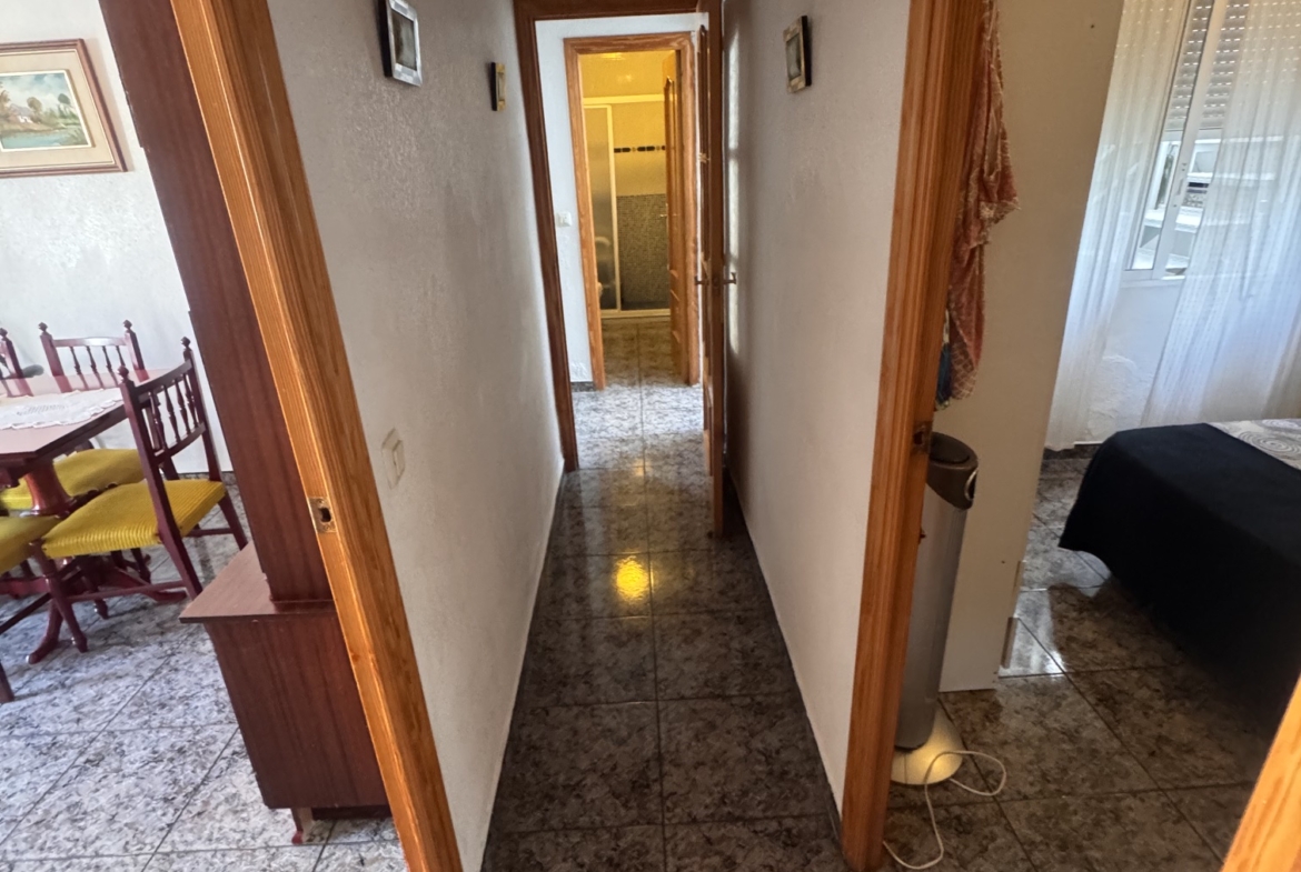 4 Bedroom * 2 Bathroom One level House For Sale * Central San Pedro * Very Desirable area * Private Garage * Large Terrace & Solarium * €217,995 *