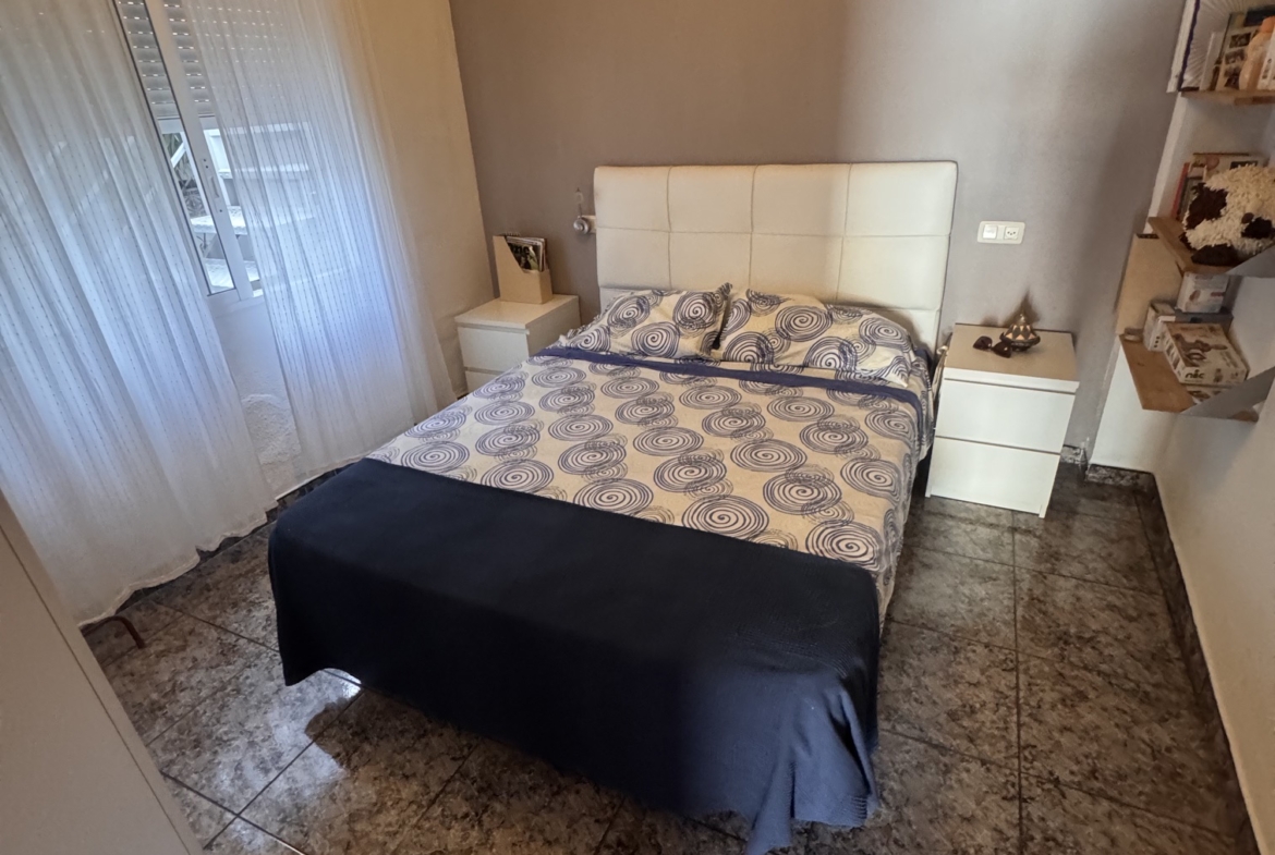 4 Bedroom * 2 Bathroom One level House For Sale * Central San Pedro * Very Desirable area * Private Garage * Large Terrace & Solarium * €217,995 *