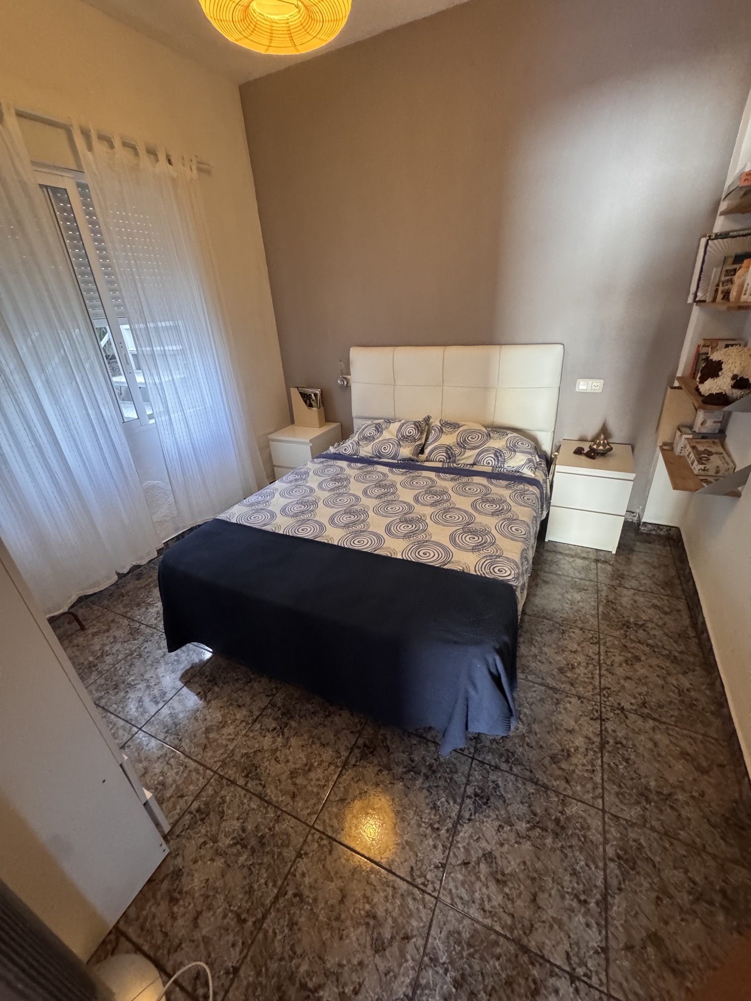 4 Bedroom * 2 Bathroom One level House For Sale * Central San Pedro * Very Desirable area * Private Garage * Large Terrace & Solarium * €217,995 *