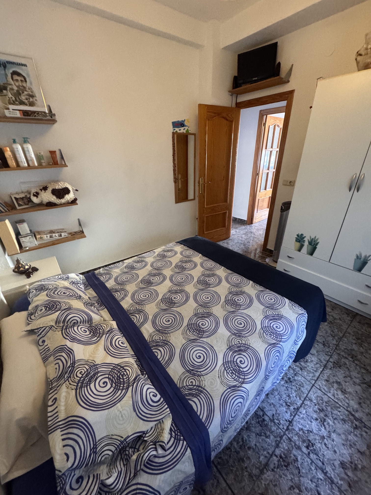 4 Bedroom * 2 Bathroom One level House For Sale * Central San Pedro * Very Desirable area * Private Garage * Large Terrace & Solarium * €217,995 *