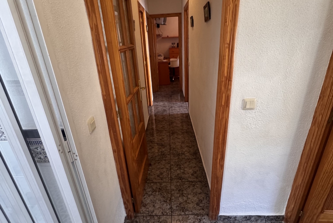 4 Bedroom * 2 Bathroom One level House For Sale * Central San Pedro * Very Desirable area * Private Garage * Large Terrace & Solarium * €217,995 *