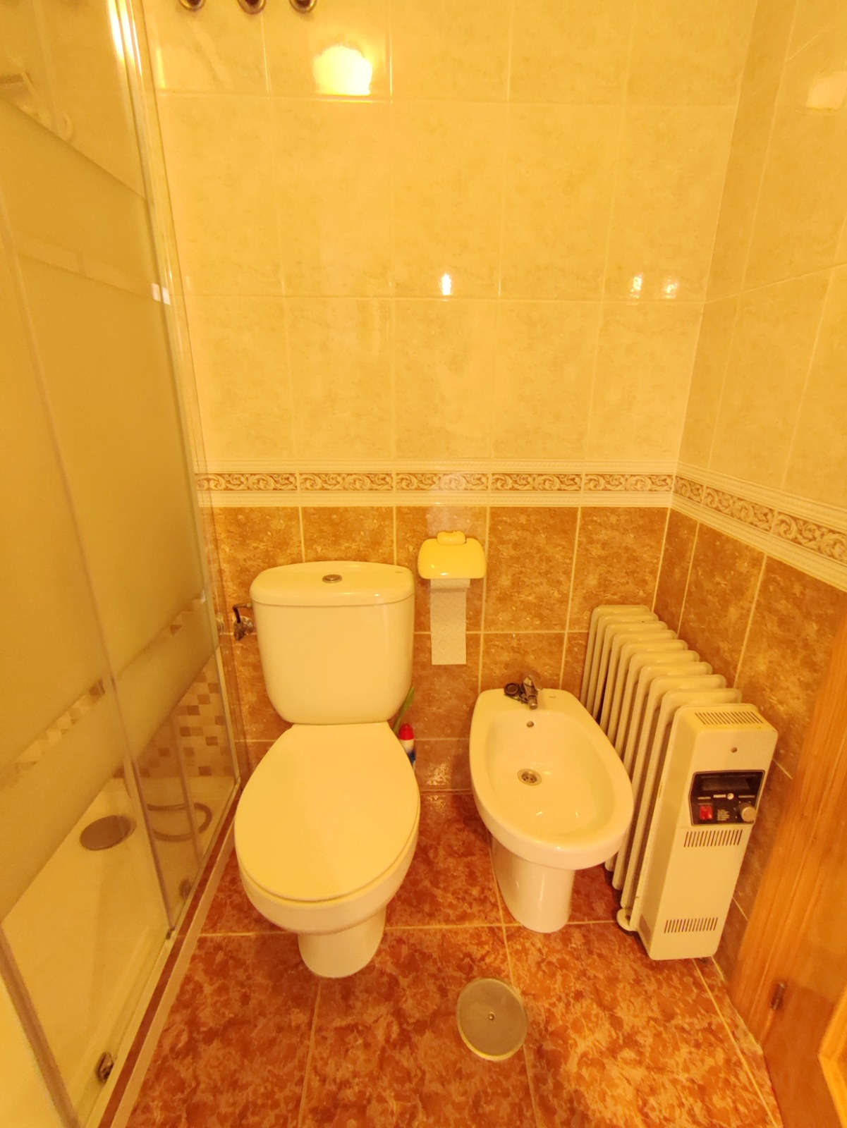 2 Bedroom / 1 Bathroom Apartment *2nd floor with lift and balcony * Only 250 meters from the local beach * €136,995 * Lo Pagan *
