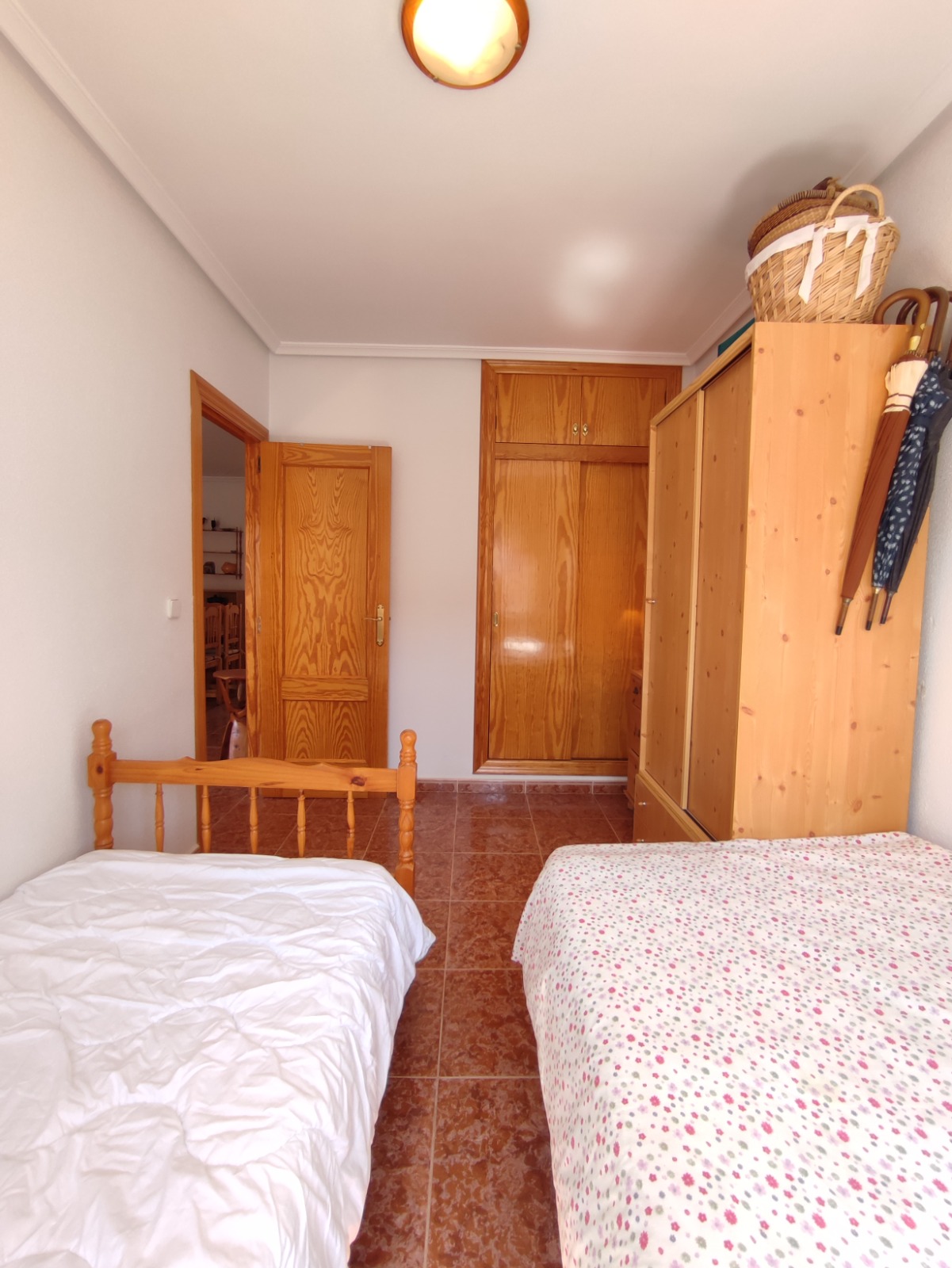 2 Bedroom / 1 Bathroom Apartment *2nd floor with lift and balcony * Only 250 meters from the local beach * €136,995 * Lo Pagan *
