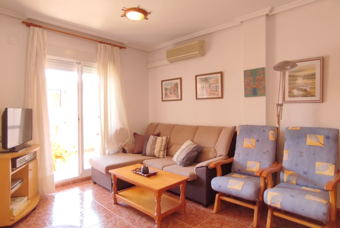 2 Bedroom / 1 Bathroom Apartment *2nd floor with lift and balcony * Only 250 meters from the local beach * €136,995 * Lo Pagan *