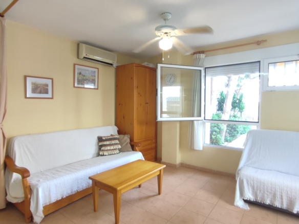 1 Bedroom / 1 Bathroom Apartment * Ground Floor * Lo Pagan * 150 meters from the Beach * €101,995 *