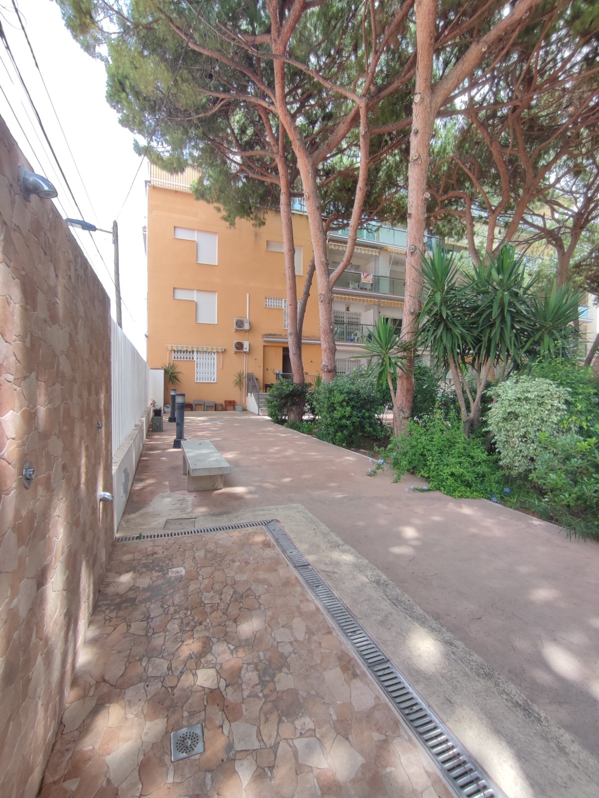 1 Bedroom / 1 Bathroom Apartment * Ground Floor * Lo Pagan * 150 meters from the Beach * €101,995 *