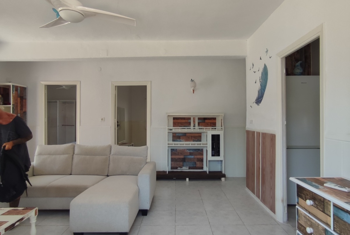 Semi Detached Ground Floor Bungalow * Lo Pagan * 700 meters from the Beach * Excellent Condition * Residential Location * 3 Bedrooms / 1 Bathroom only €119,500*