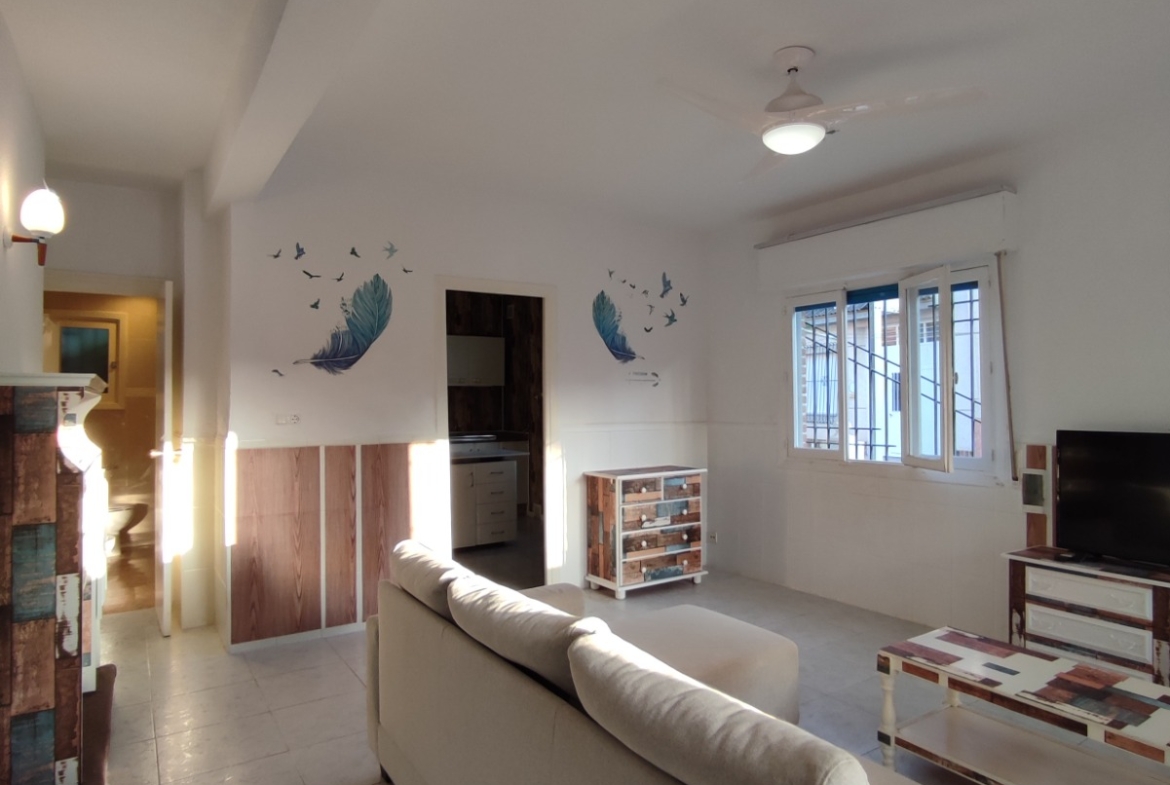 Semi Detached Ground Floor Bungalow * Lo Pagan * 700 meters from the Beach * Excellent Condition * Residential Location * 3 Bedrooms / 1 Bathroom only €119,500*