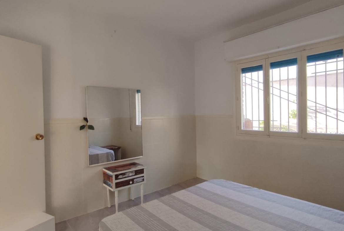 Semi Detached Ground Floor Bungalow * Lo Pagan * 700 meters from the Beach * Excellent Condition * Residential Location * 3 Bedrooms / 1 Bathroom only €119,500*