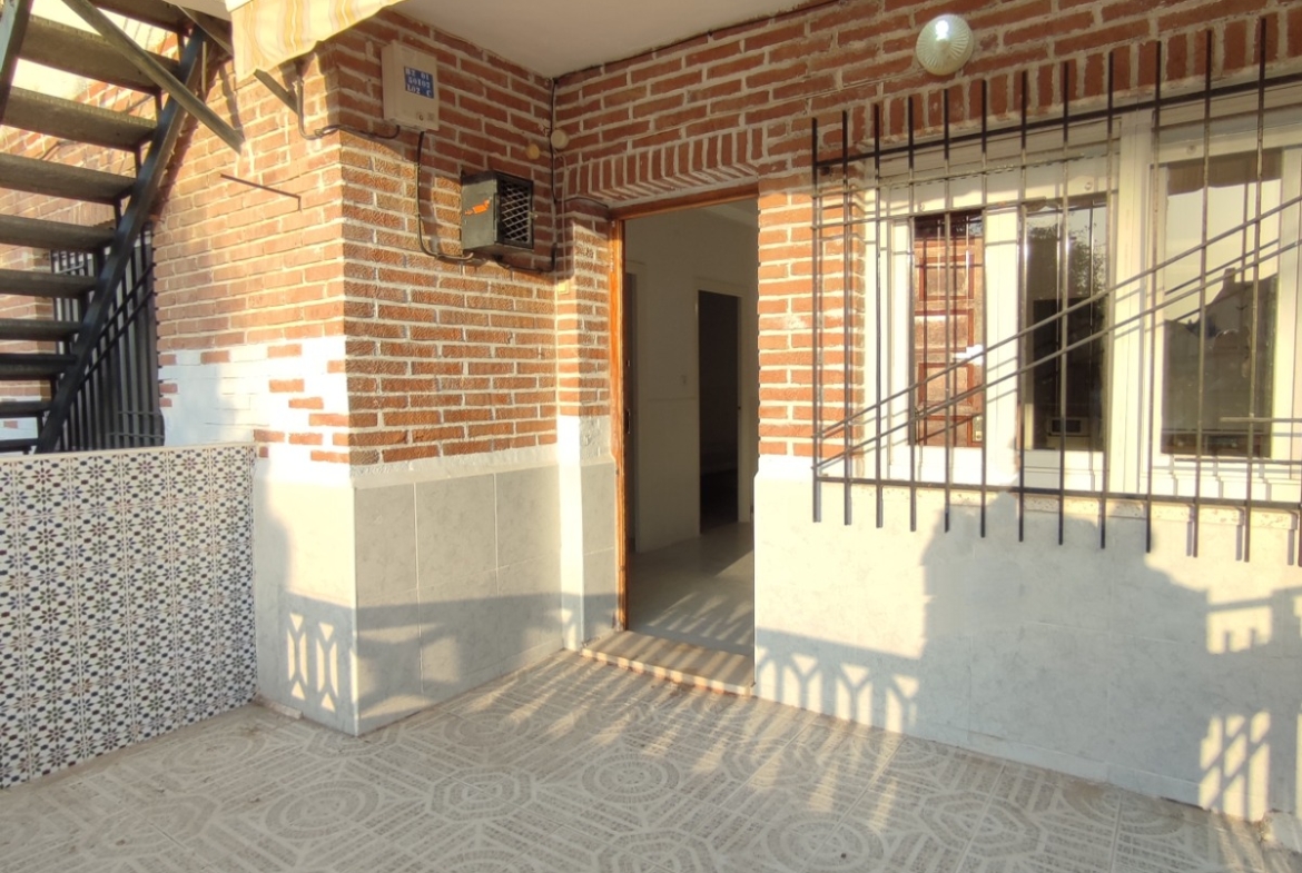 Semi Detached Ground Floor Bungalow * Lo Pagan * 700 meters from the Beach * Excellent Condition * Residential Location * 3 Bedrooms / 1 Bathroom only €119,500*