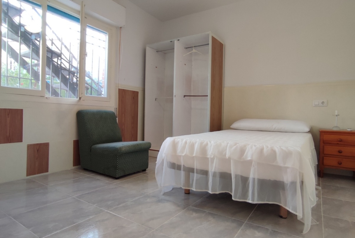 Semi Detached Ground Floor Bungalow * Lo Pagan * 700 meters from the Beach * Excellent Condition * Residential Location * 3 Bedrooms / 1 Bathroom only €119,500*