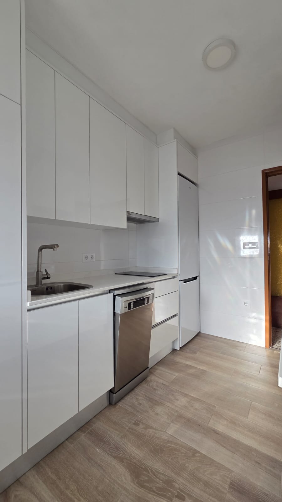 PHOTO-2026-07-31-13-43-05_3 2 Bedroom / 1 Bathroom Apartment * 2nd Floor ( no lift ) New Kitchen * Balcony * Lo Pagan * 500 meters from the beach * Close to amenities €120,000