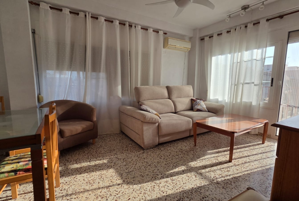 2 Bedroom / 1 Bathroom Apartment * 2nd Floor ( no lift ) New Kitchen * Balcony * Lo Pagan * 500 meters from the beach * Close to amenities €120,000
