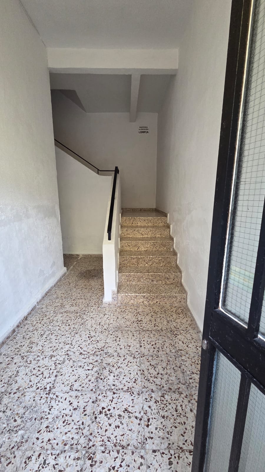 PHOTO-2026-07-31-13-43-07 2 Bedroom / 1 Bathroom Apartment * 2nd Floor ( no lift ) New Kitchen * Balcony * Lo Pagan * 500 meters from the beach * Close to amenities €120,000