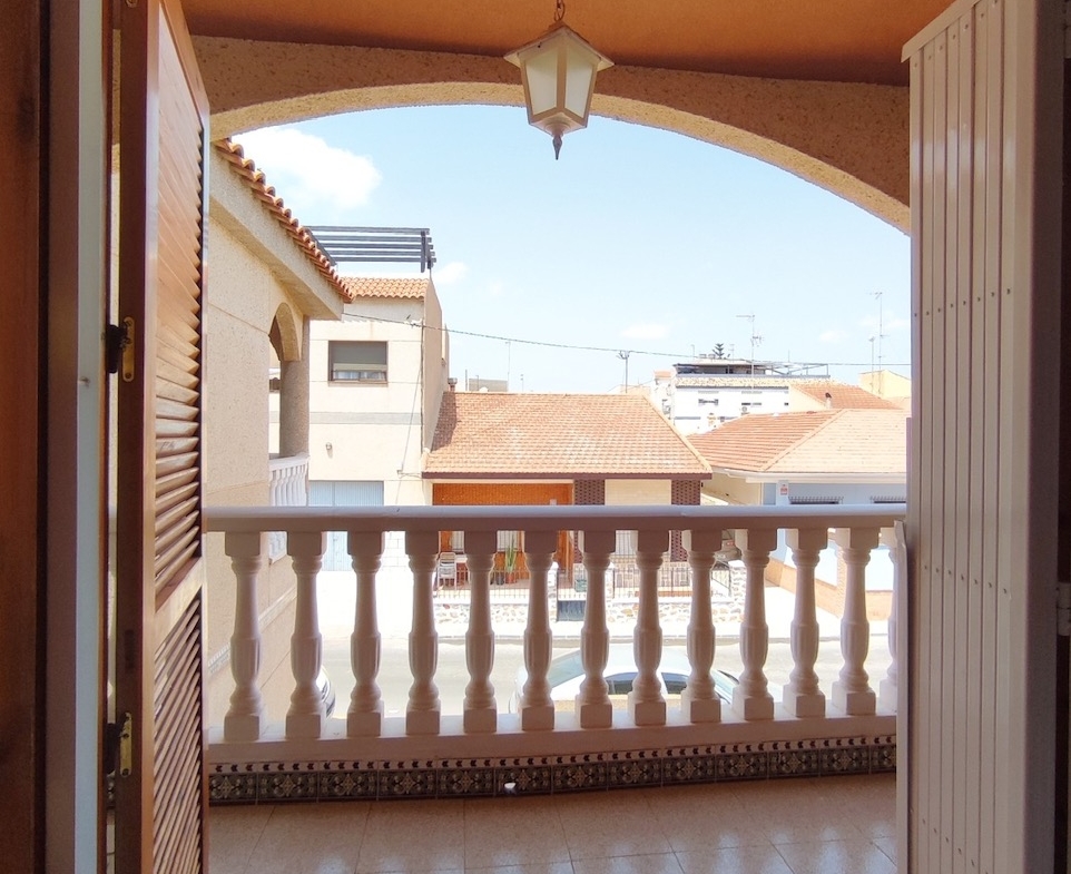 3 Bedroom / 2 Bathroom * Townhouse * Lo Pagan * 400 meters from the Beach * €161,500 *