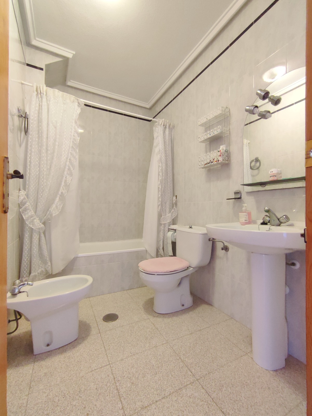 3 Bedroom / 2 Bathroom * Townhouse * Lo Pagan * 400 meters from the Beach * €161,500 *