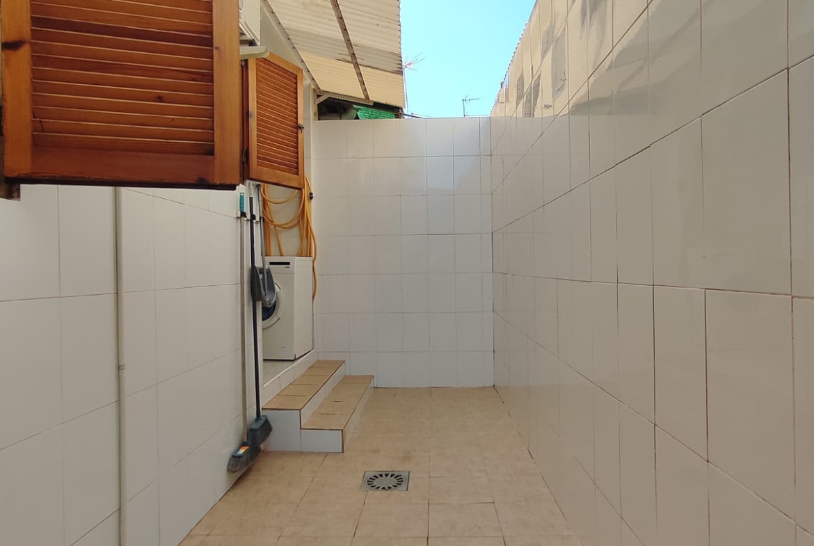 2 Bedroom * Semi Detached Ground Floor Bungalow / Apartment * Only 600 meters from the local beach* €129,995*