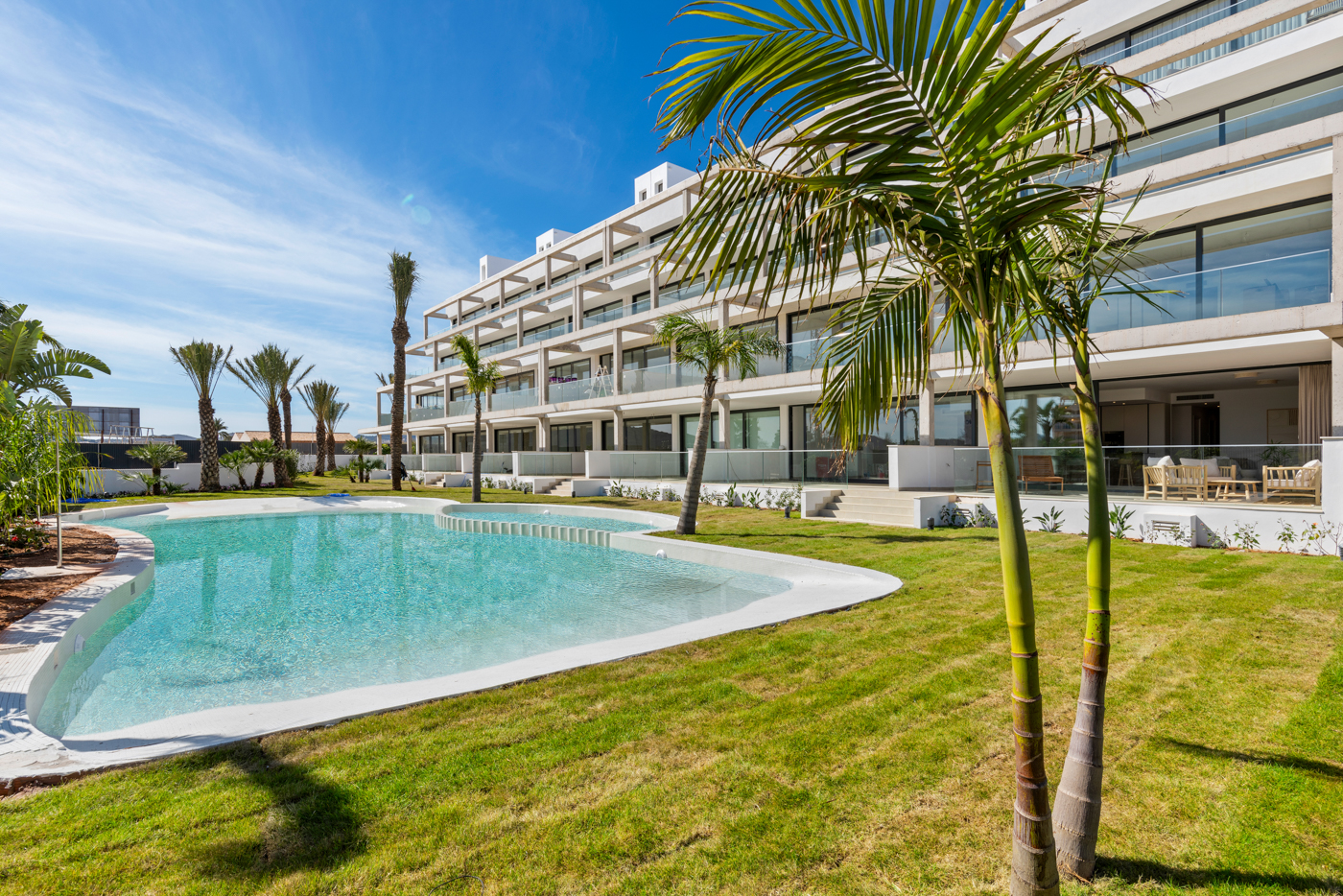 El Lago Resort * Mar De Cristal * Luxury Exclusive Resort in 4 Phases * Only 400 Meters from the Beautiful Local Beach * Prices starting at just €280,000 up to €625,000 *