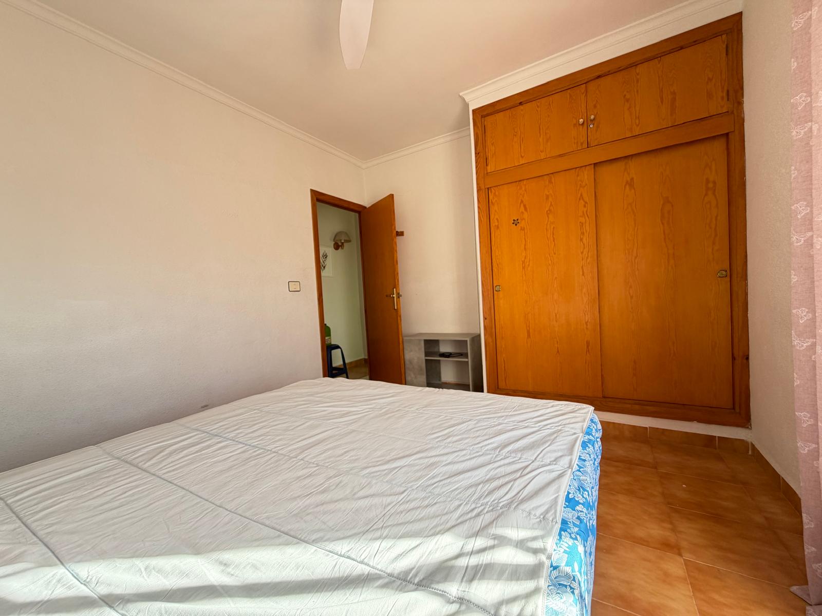 3 Bedroom / 2 Bathroom * Townhouse * Only 10 minutes walk to the beach and local marina * Close to many amenities in a very popular area €135,000 *